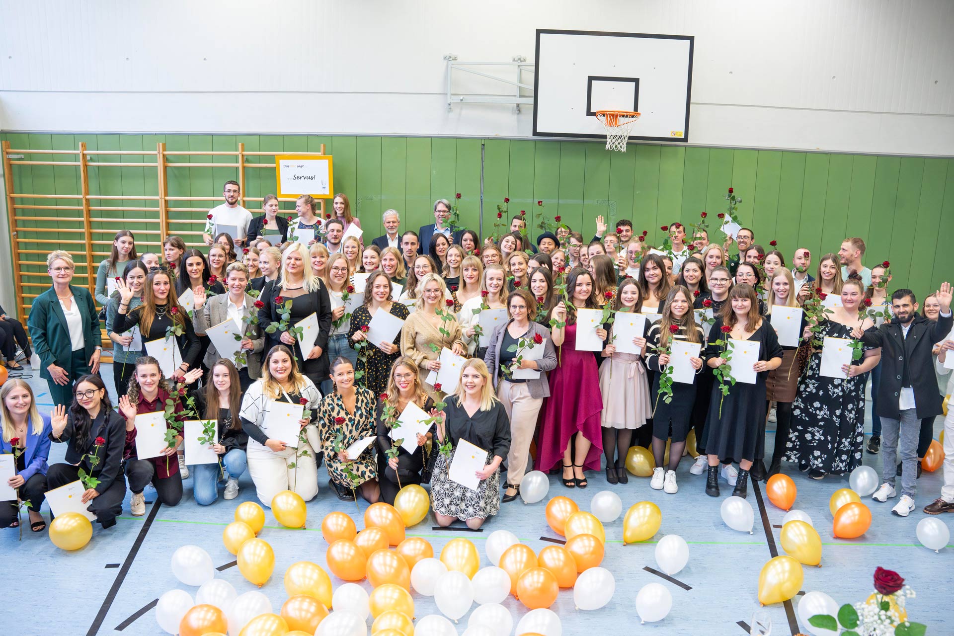 121 Absolvent*innen am BBZ Ingolstadt 121 Absolvent*innen am BBZ Ingolstadt